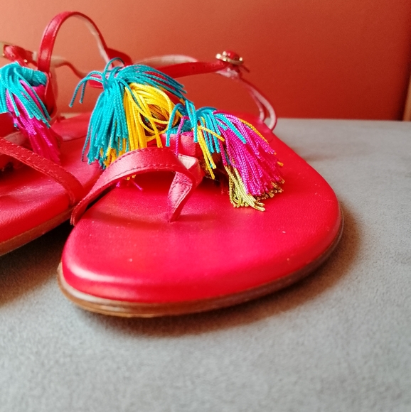 STUART WEIZTMAN Size 9.5 Vibrant Red Jabow Fringe Tassel Thong Sandals - Picture 5 of 16